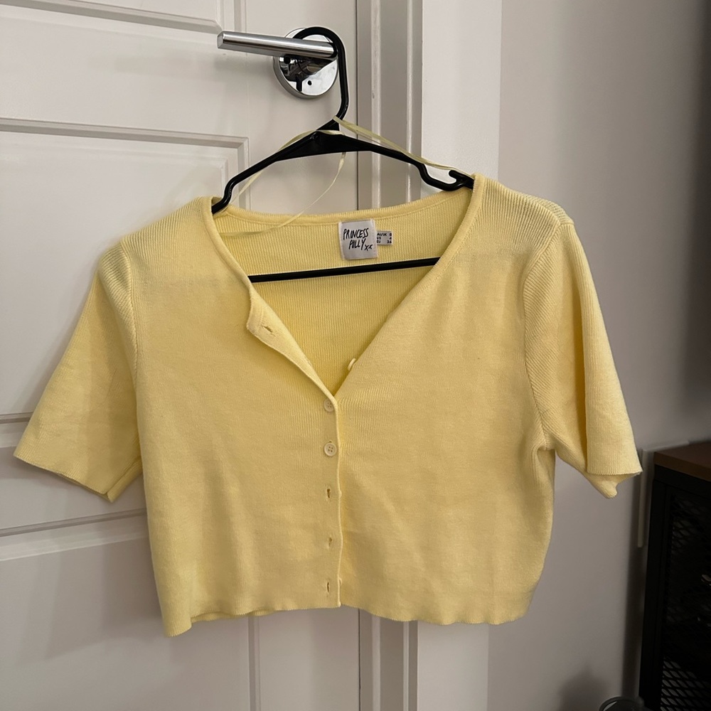 Princess Polly yellow button up crop